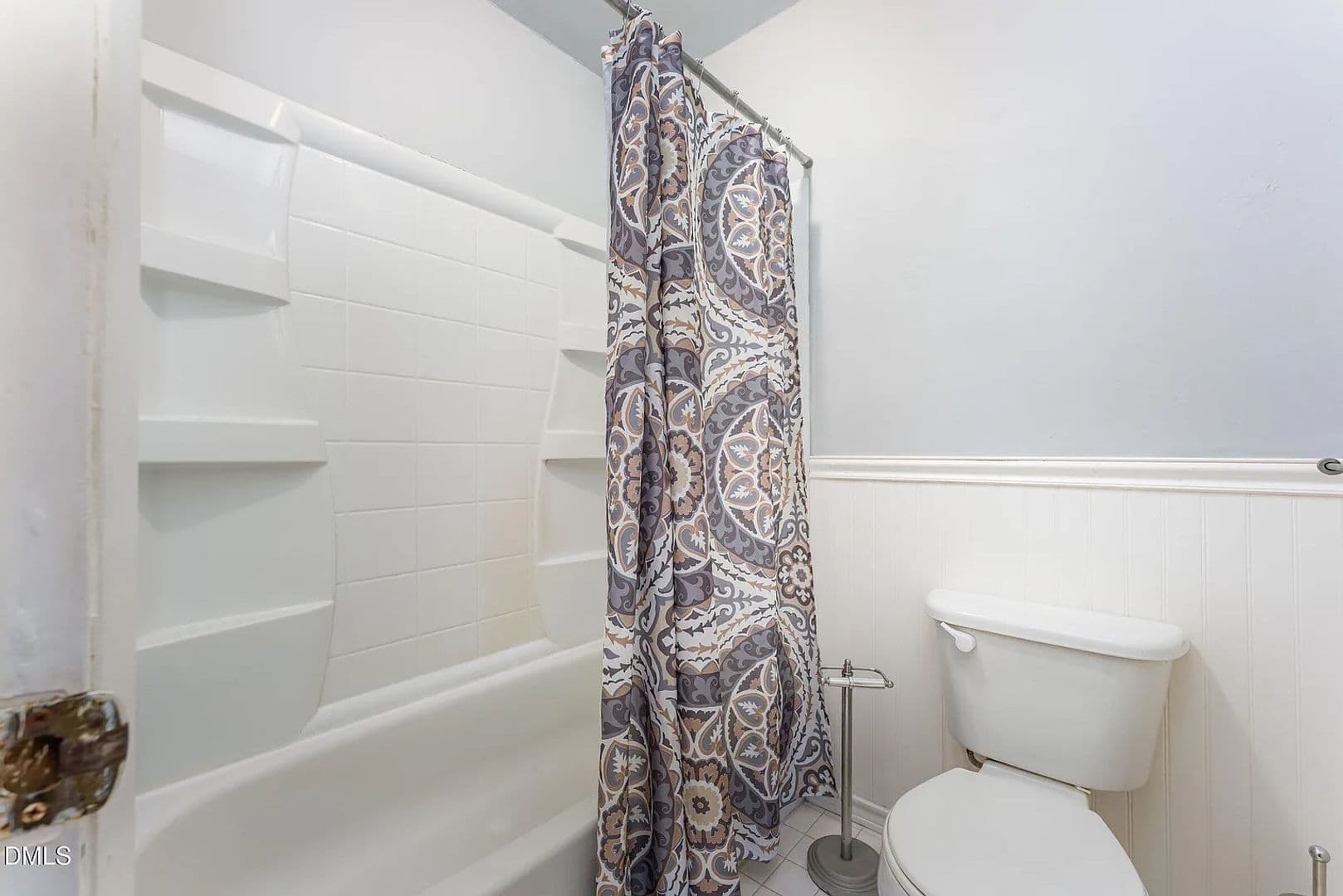 Raleigh House: 7320 Sandy Creek Dr