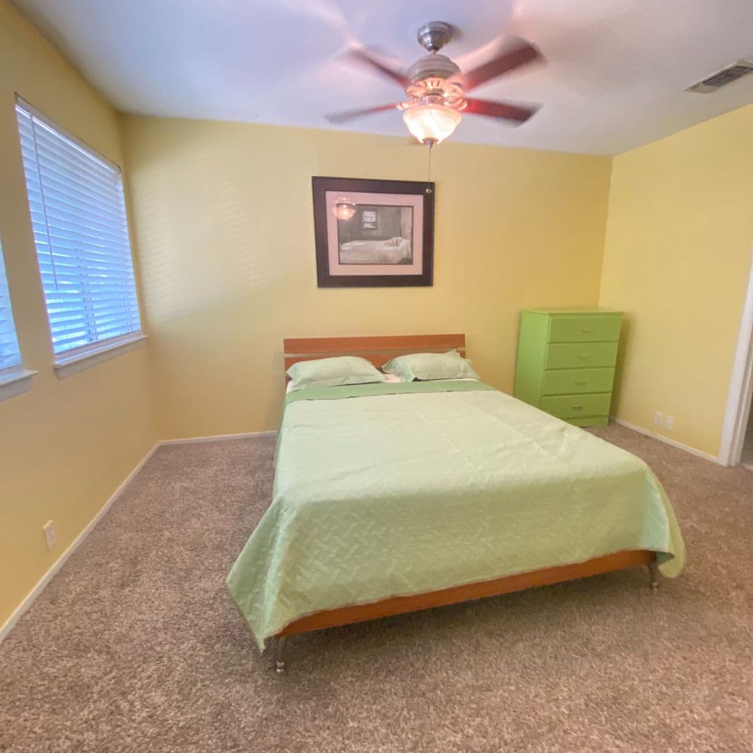 Dallas House: 11824 Leisure Dr