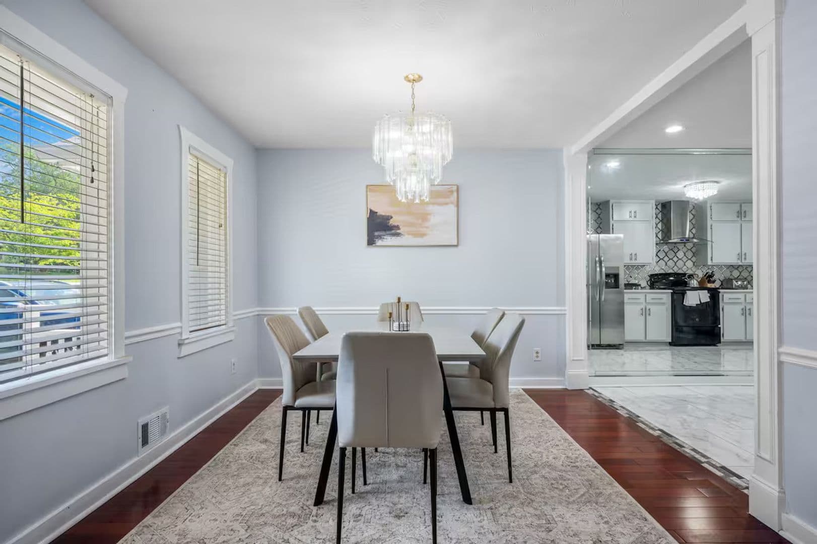 Lilburn House: 493 Greg Dr SW