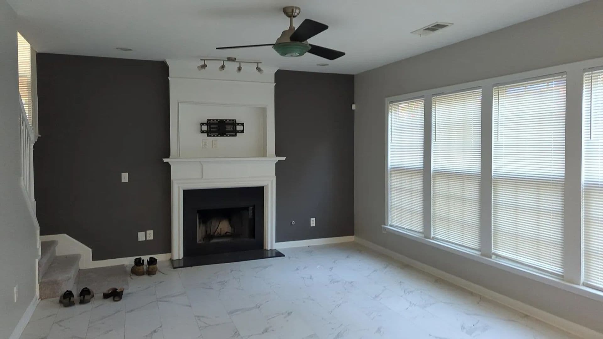 Duluth House: 1925 Kyrle Wy NW