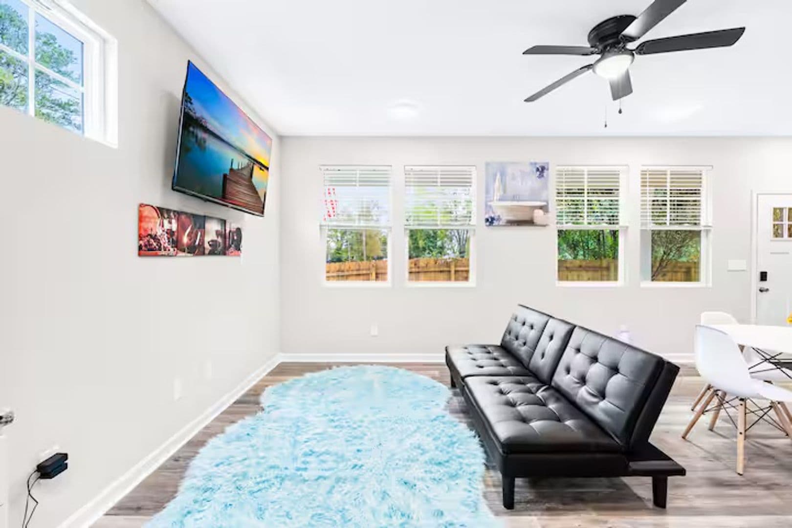 Clover House: 102 Mobley St