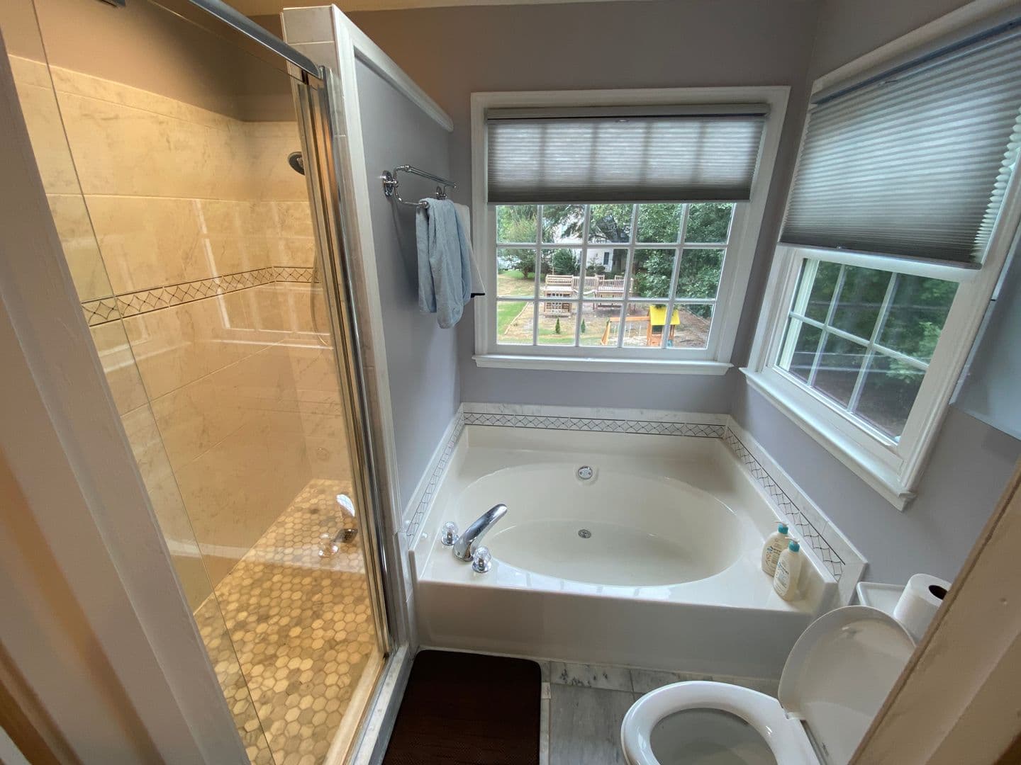 Raleigh House: 3209 Daingerfield Dr