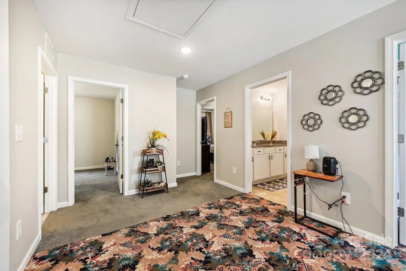 Charlotte House: 7608 Denbur Dr