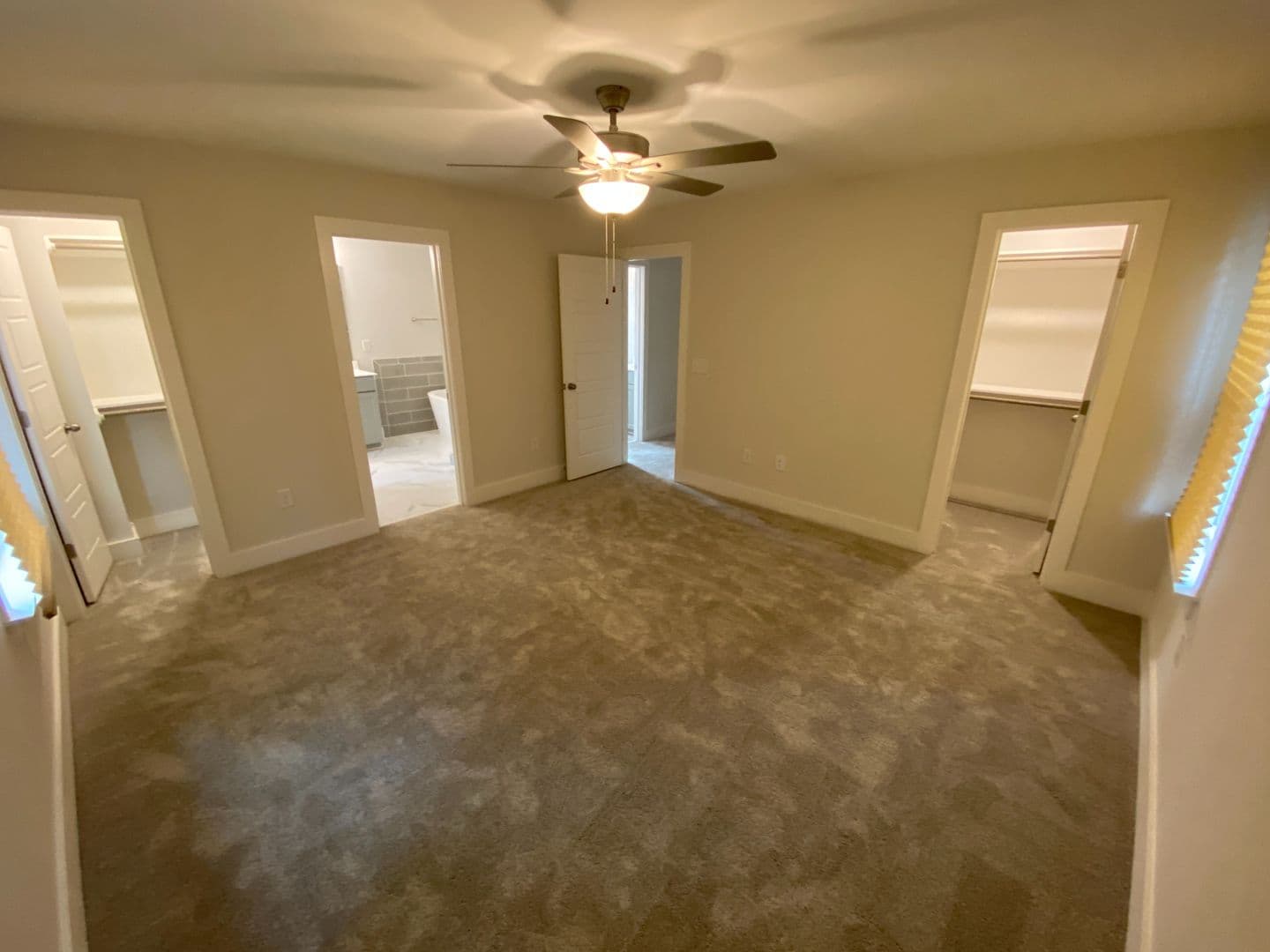 Durham House: 1706 Merrick St