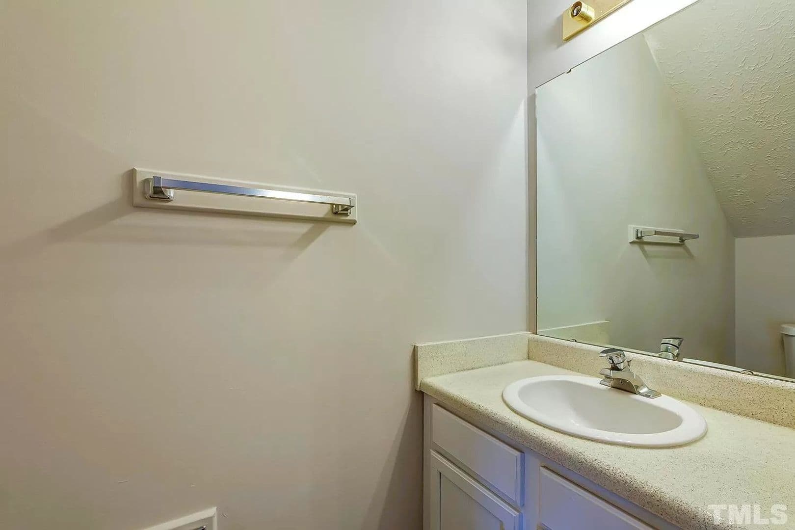 Durham House: 3615 Sana Ct