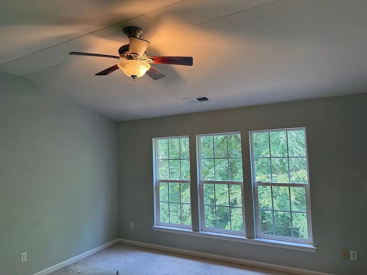 Charlotte House: 12429 Dunford St
