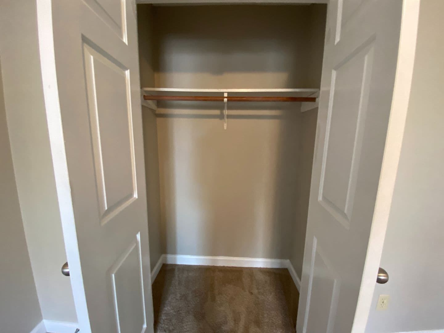 Raleigh House: 216 Woods Ream Dr