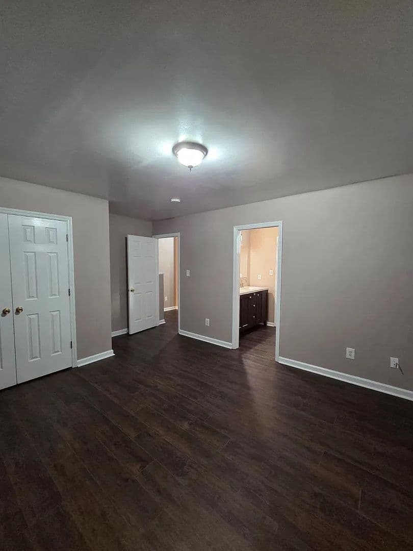 Raleigh House: 4337 Haverty Dr