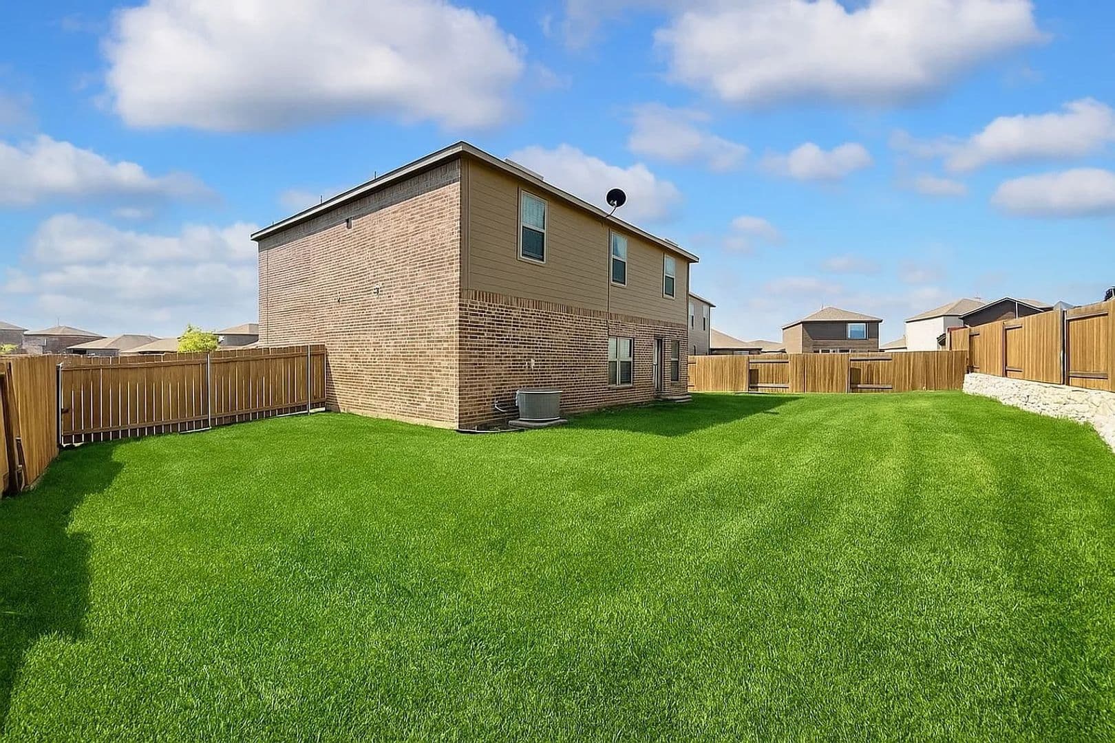 Ferris House: 913 Serena Dr