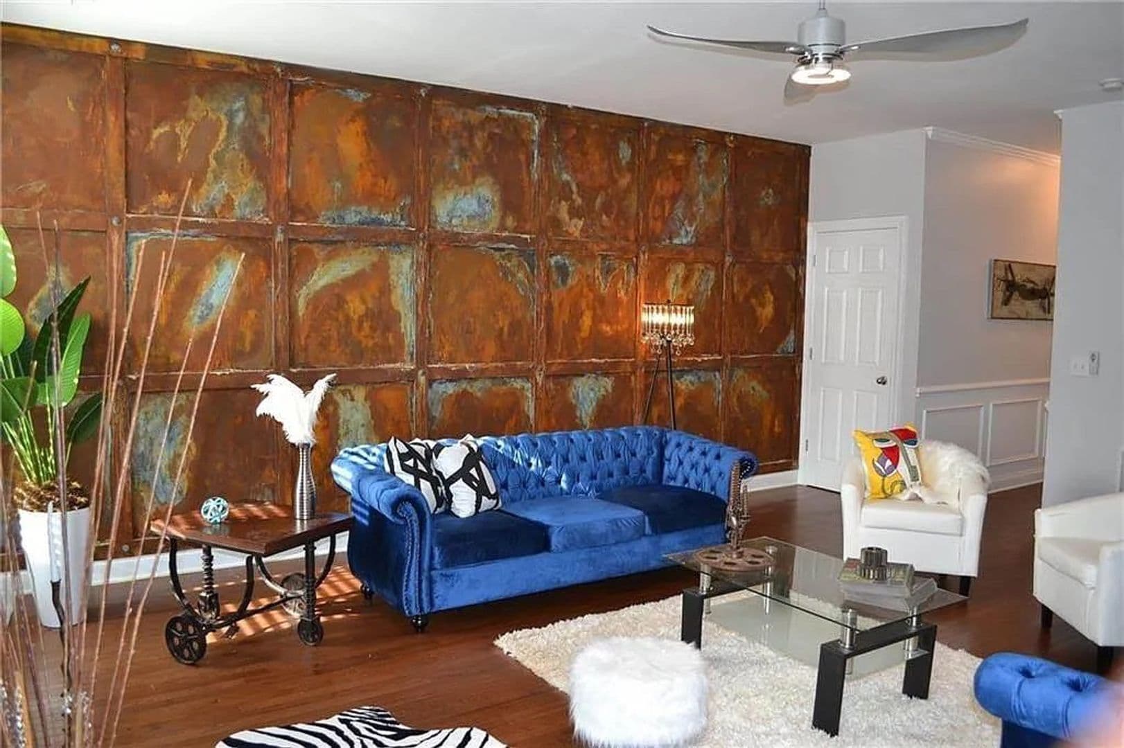 East Point House: 9050 Bayrose Cir