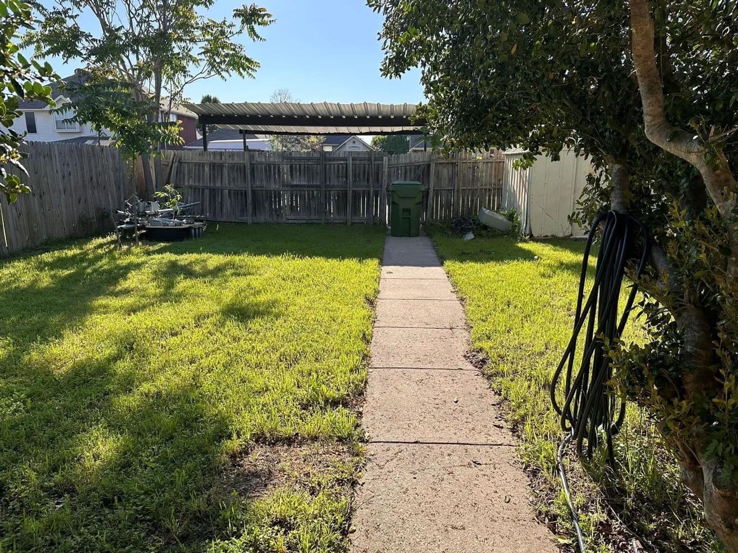 Garland House: 2026 Santa Anna Dr