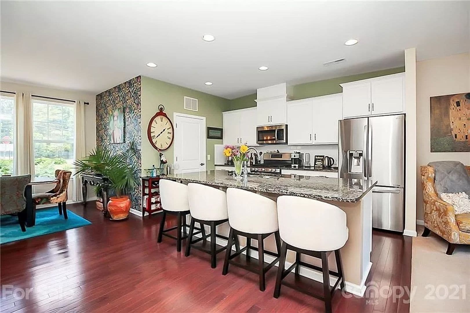 Charlotte House: 1502 Sharon Rd W