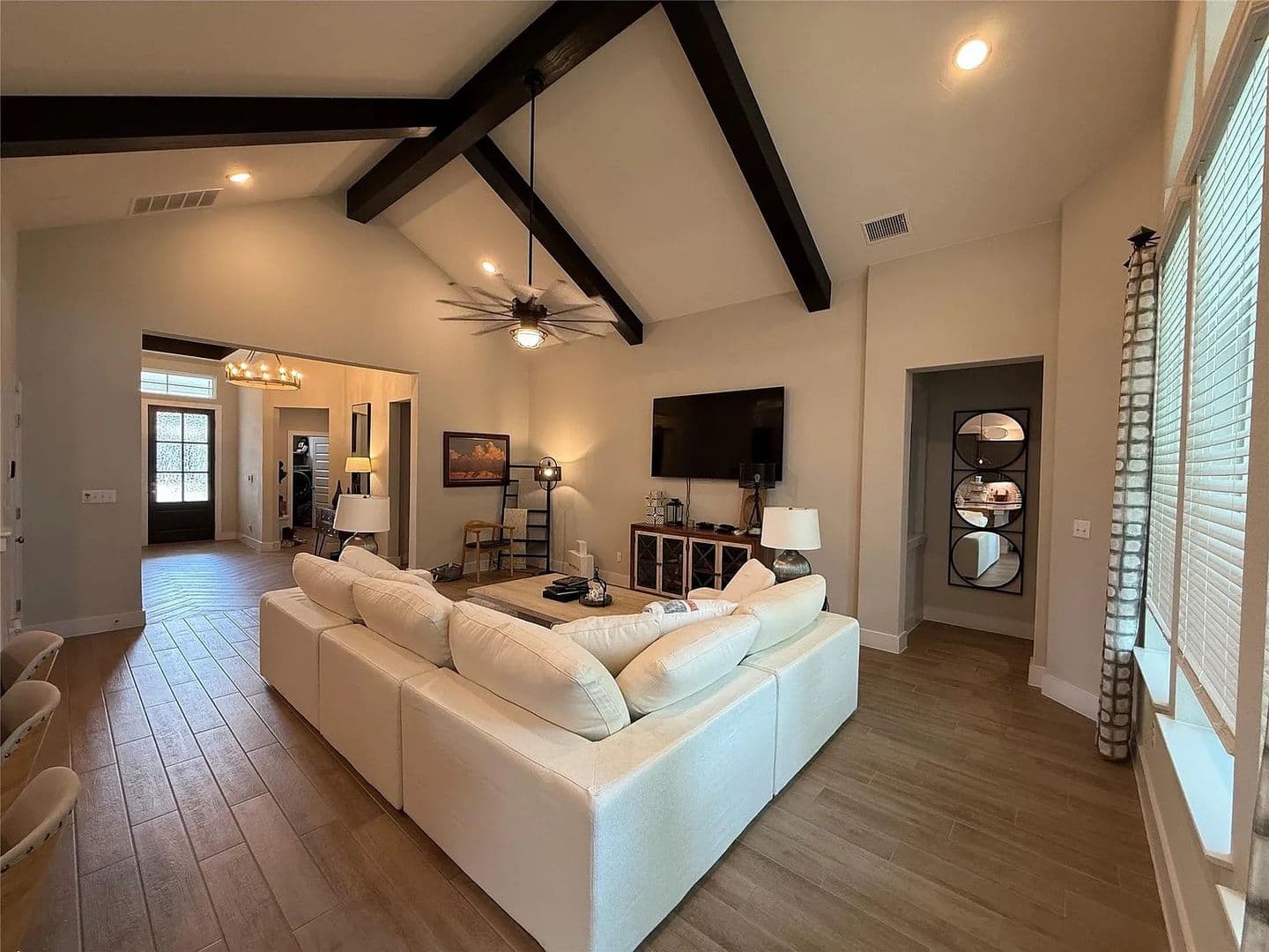Leander House: 813 Craven Hill Ln