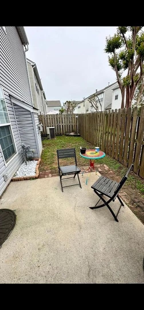 Charlotte House: 15325 Lavista Way