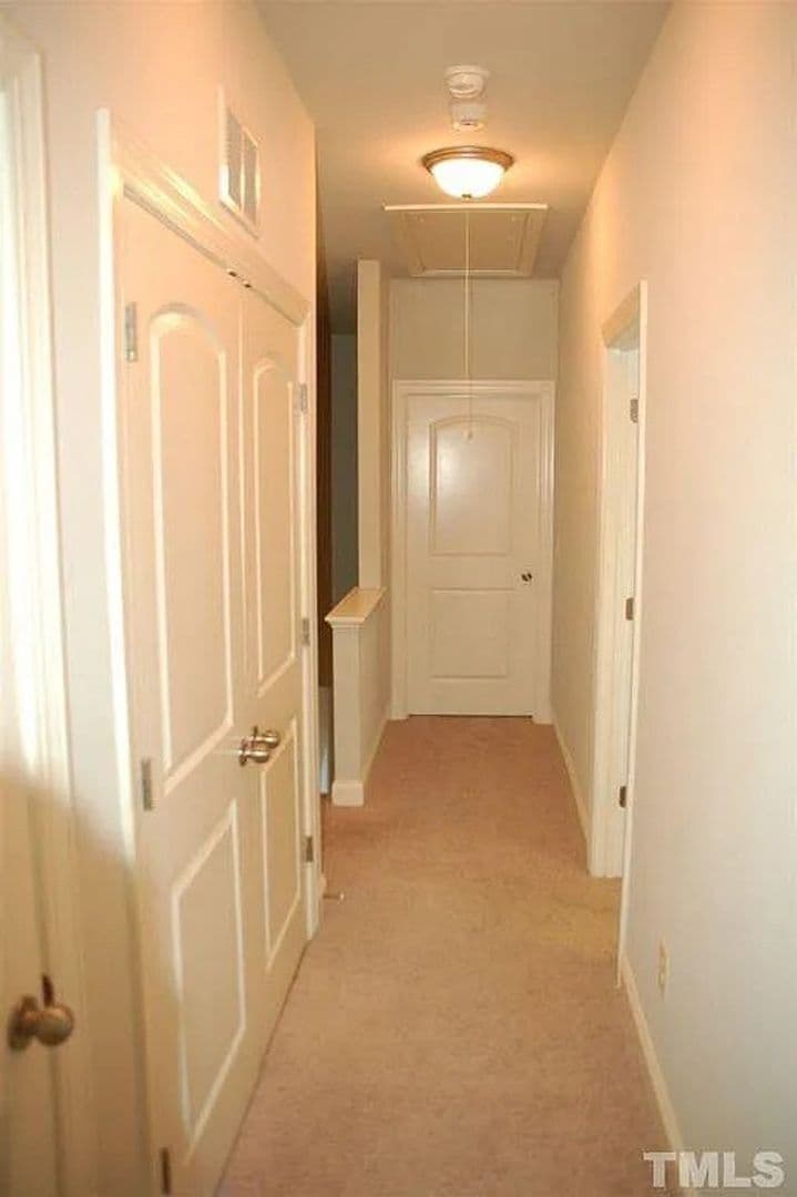 Apex House: 109 Windy Creek Ln