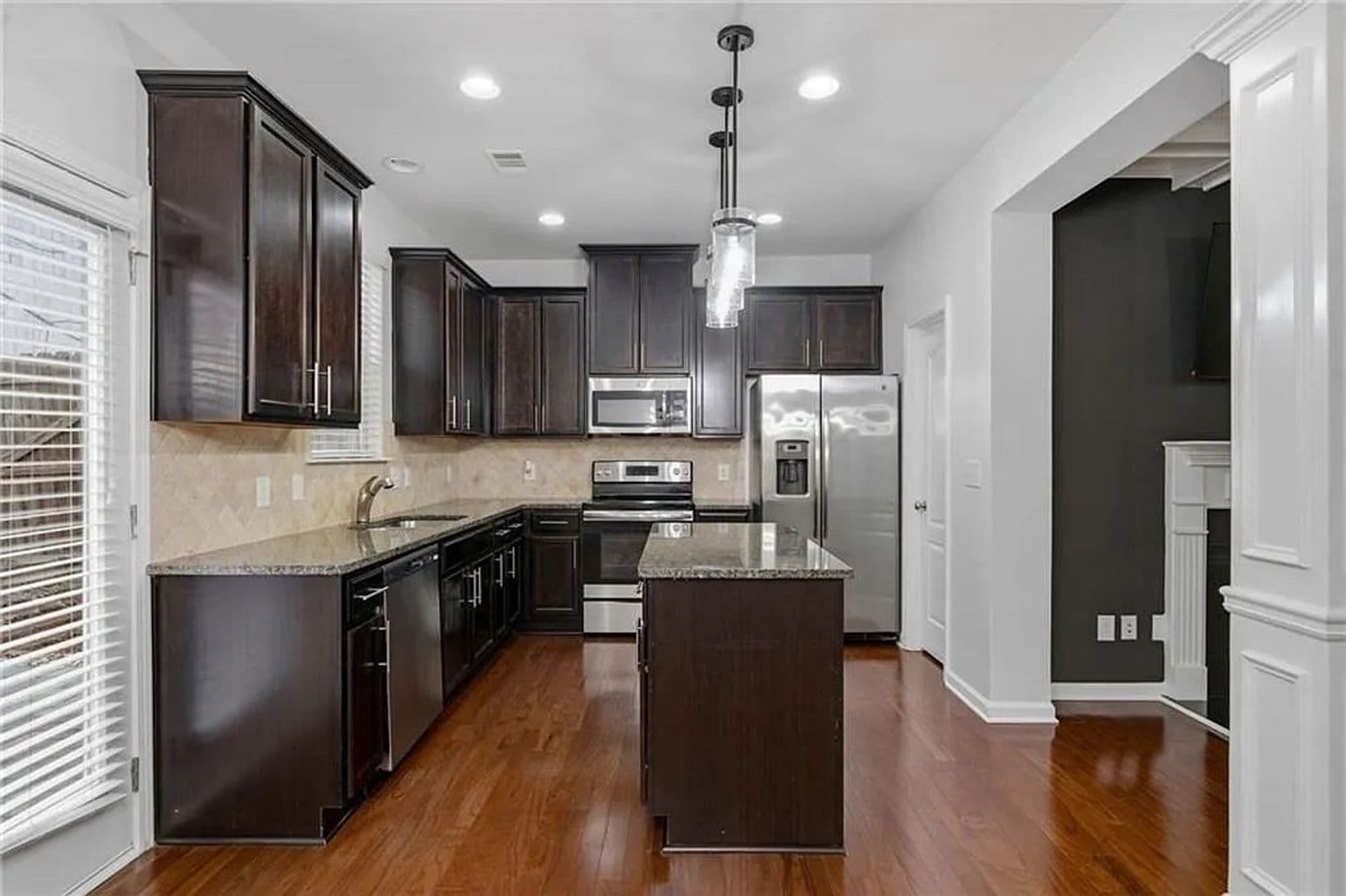 Lilburn House: 1697 Paxton Dr SW