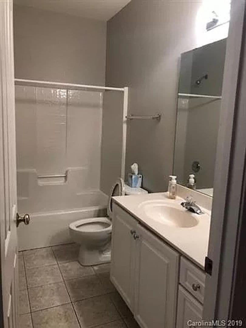Charlotte House: 2119 Priory Ct