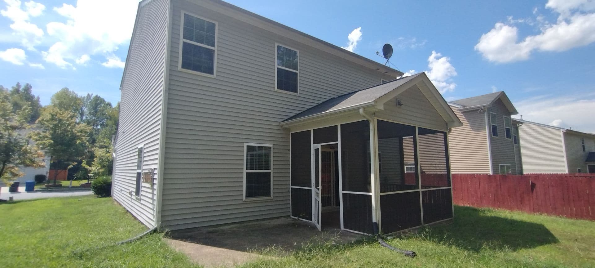 Durham House: 3114 Genlee Dr
