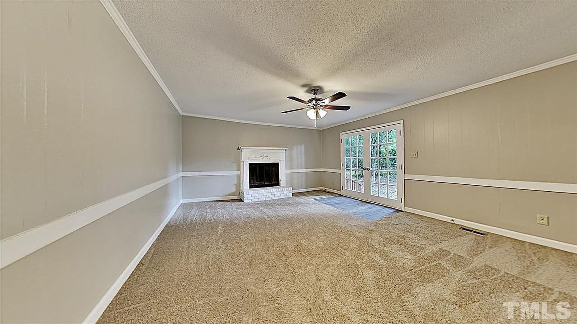 Raleigh House: 216 Woods Ream Dr