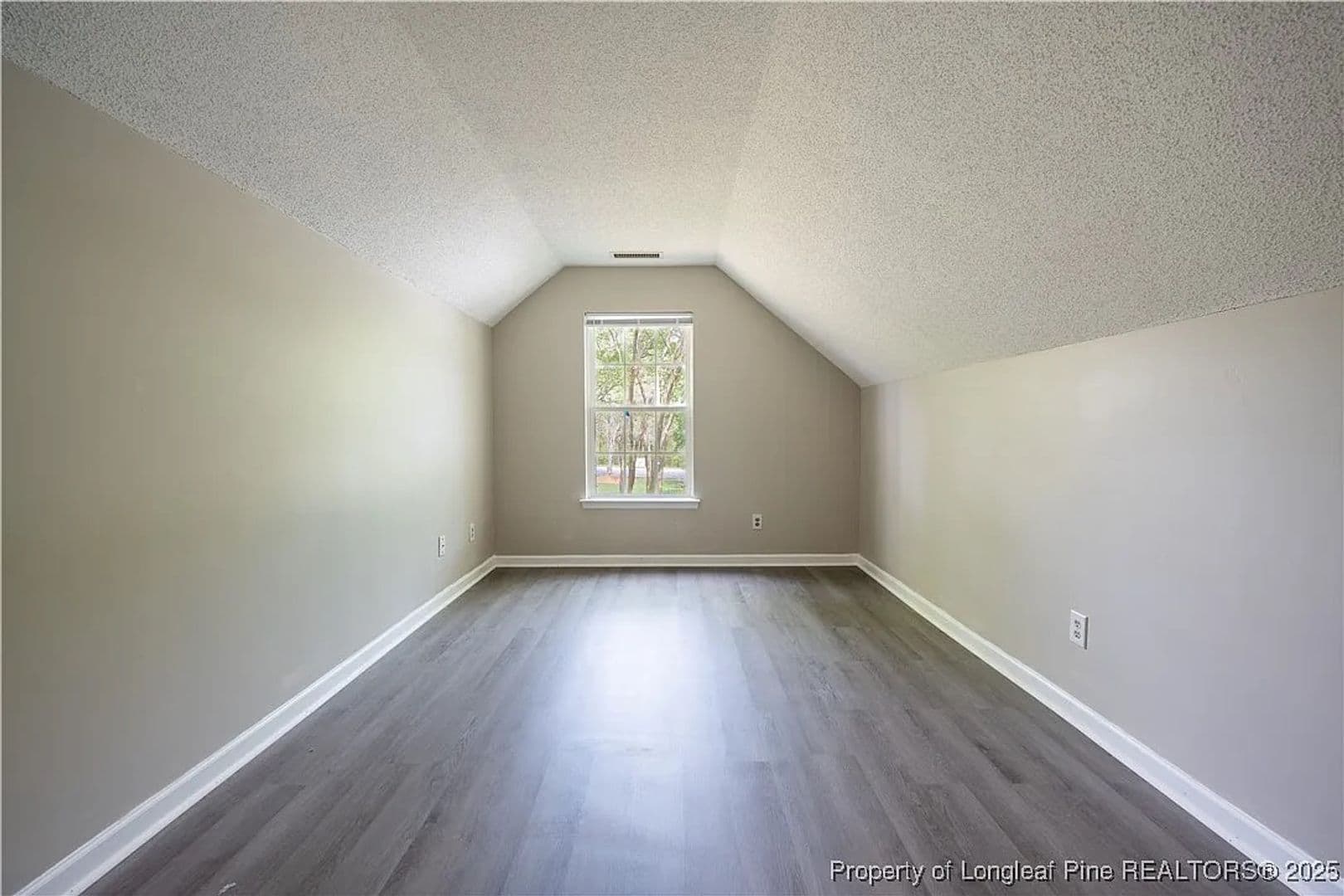 Durham House: 421 Feldspar Way