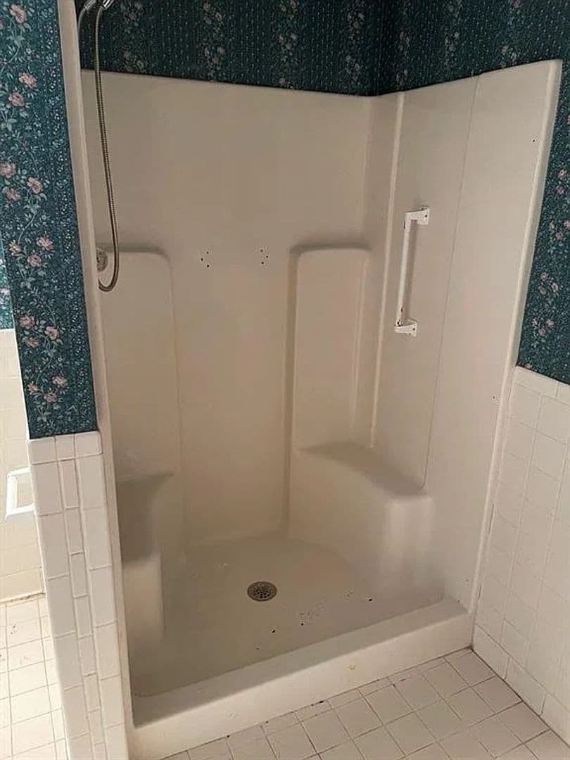 McDonough House: 1033 GA-155 N