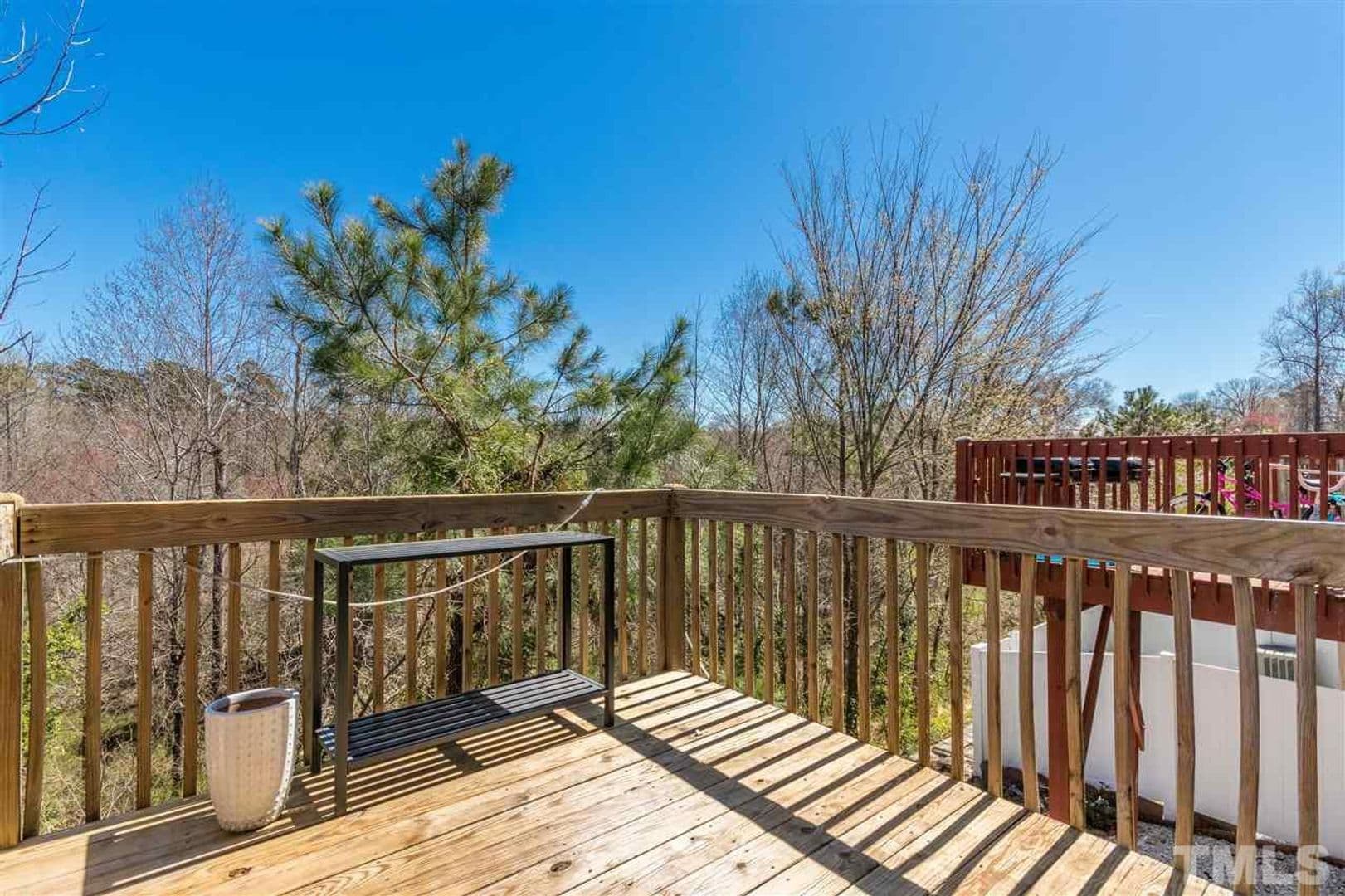 Raleigh House: 5355 Big Bass Dr