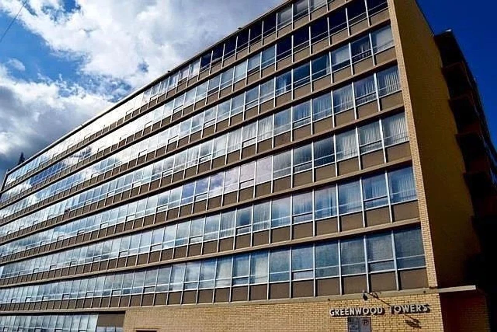 Austin House: 1800 Lavaca St