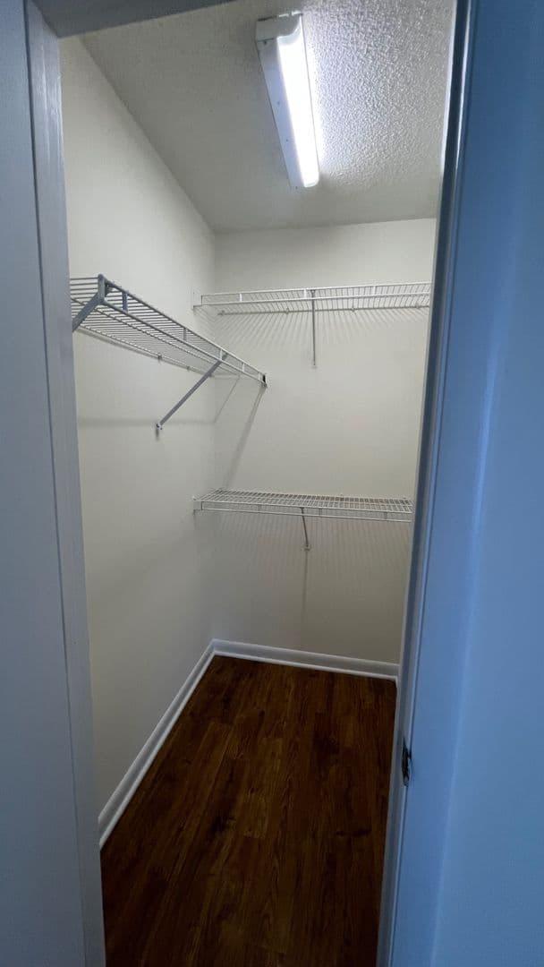 Raleigh House: 1411 Collegiate Cir