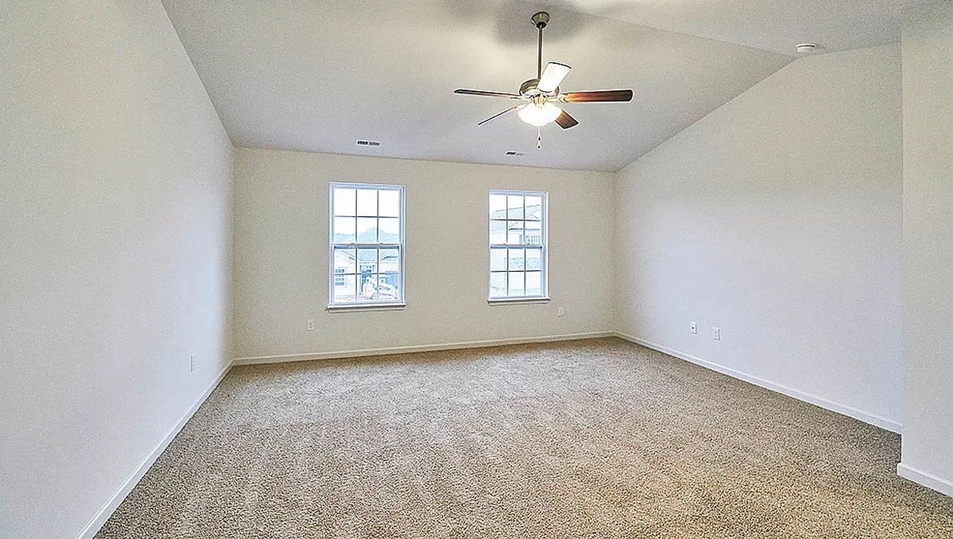 Clayton House: 408 N Great White Way