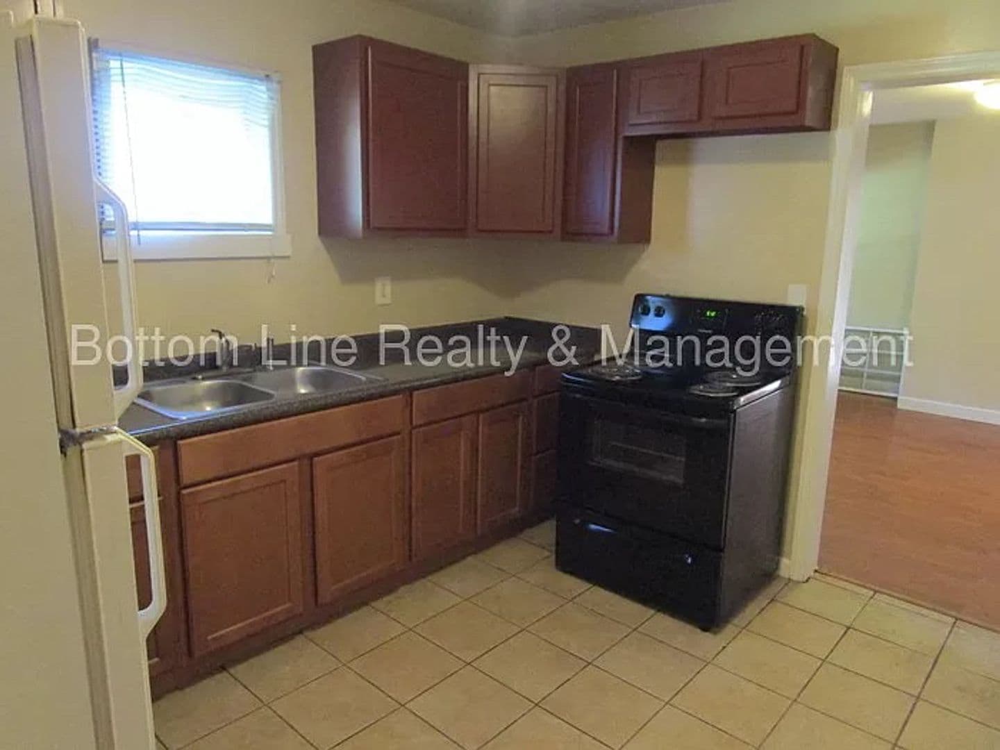 Charlotte House: 3912 Plainview Rd