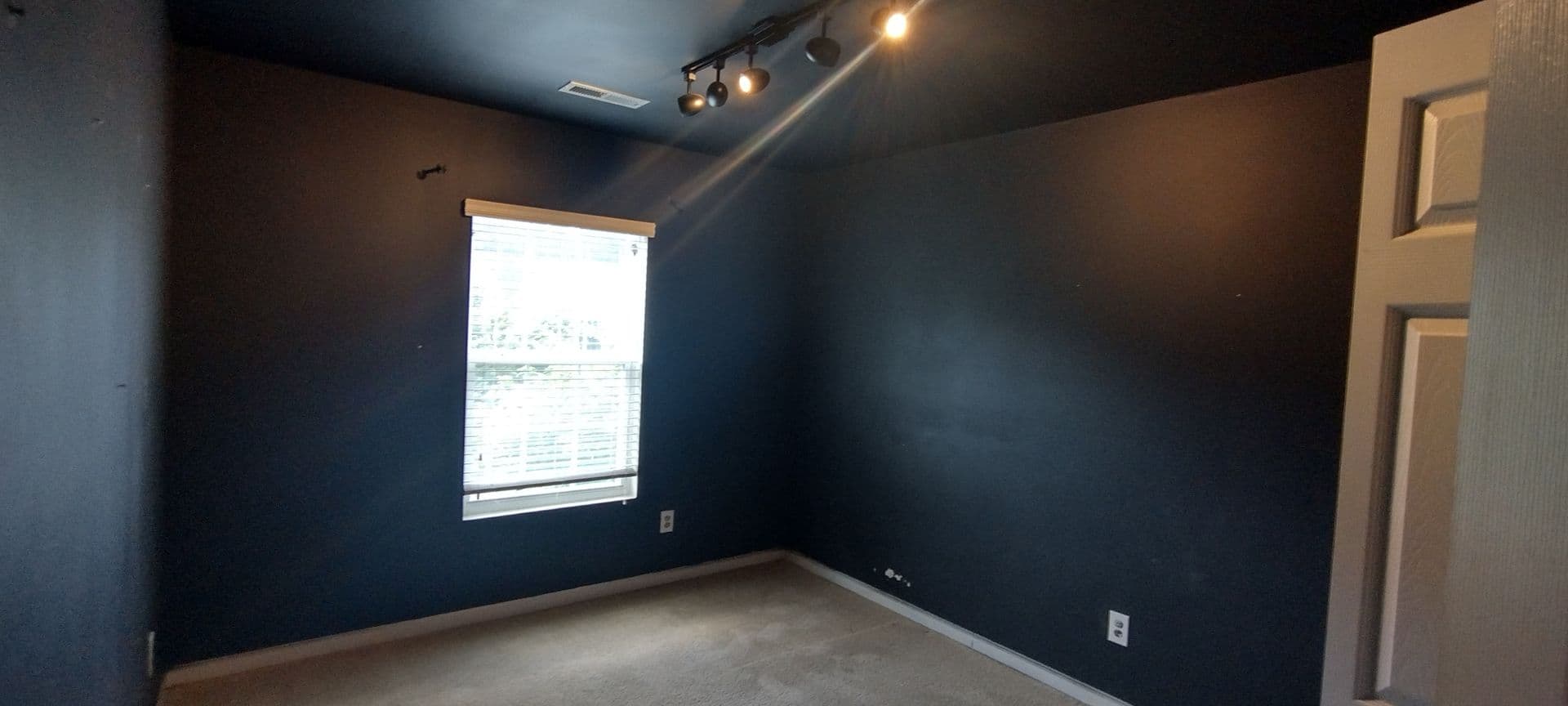 Durham House: 3114 Genlee Dr