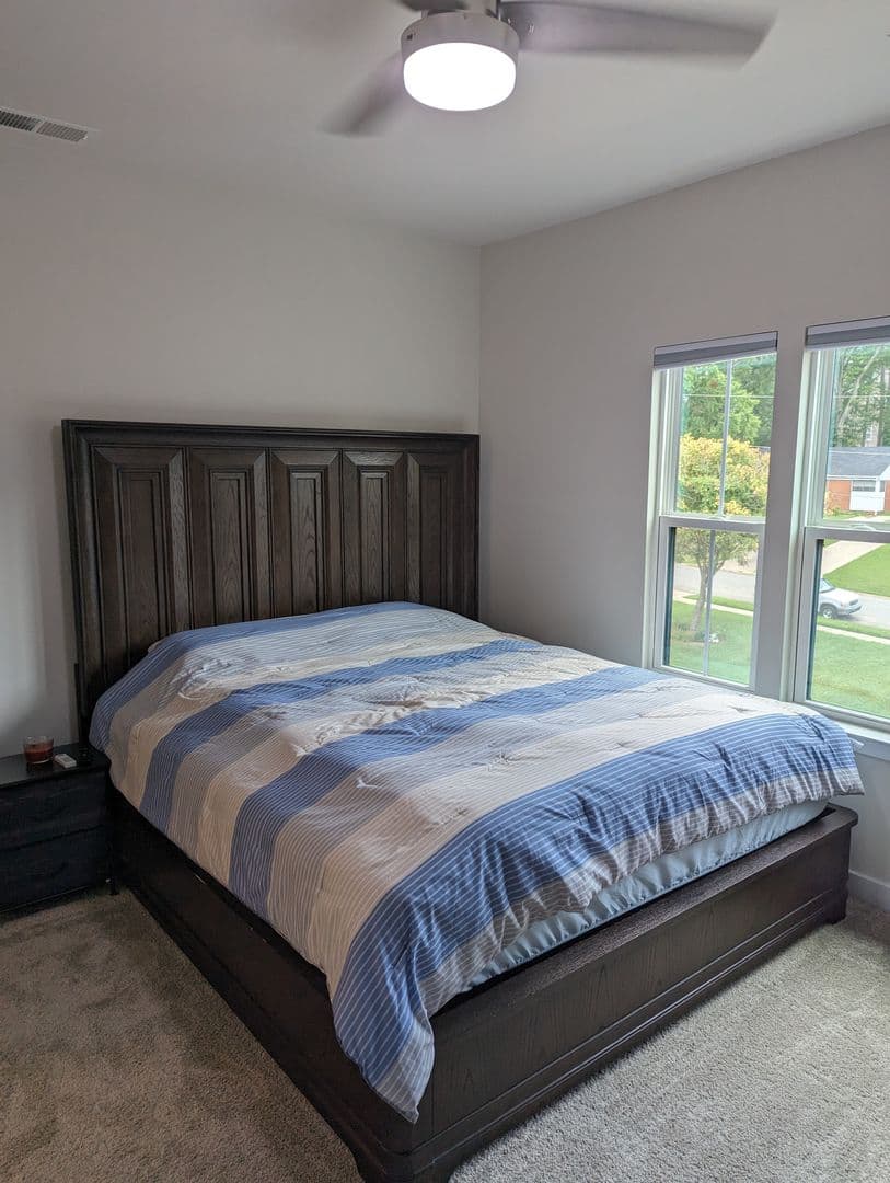 Charlotte House: 1114 Gleason Wy