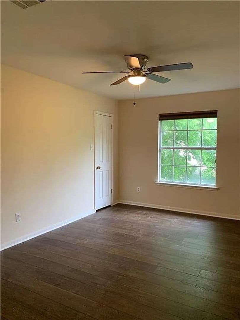 Round Rock House: 1724 Fort Grant Dr