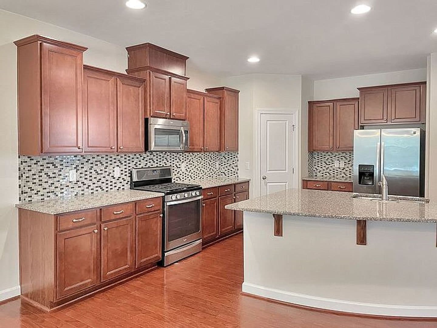 Apex House: 2406 Pecan Ridge Way
