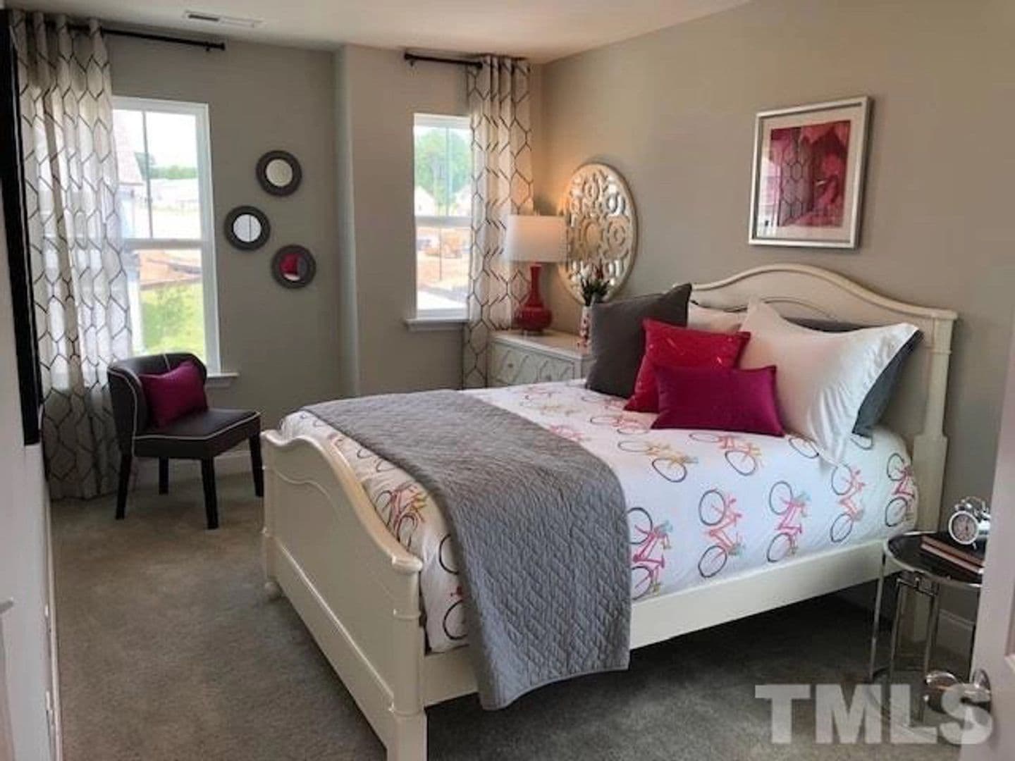 Durham House: 1305 Scholar Dr