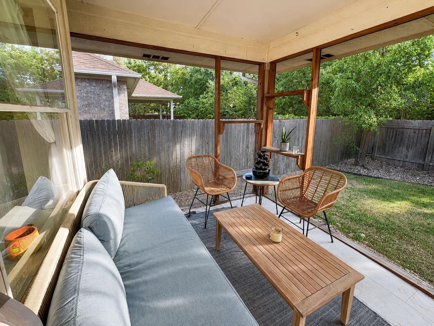 Austin House: 8321 Dulac Dr