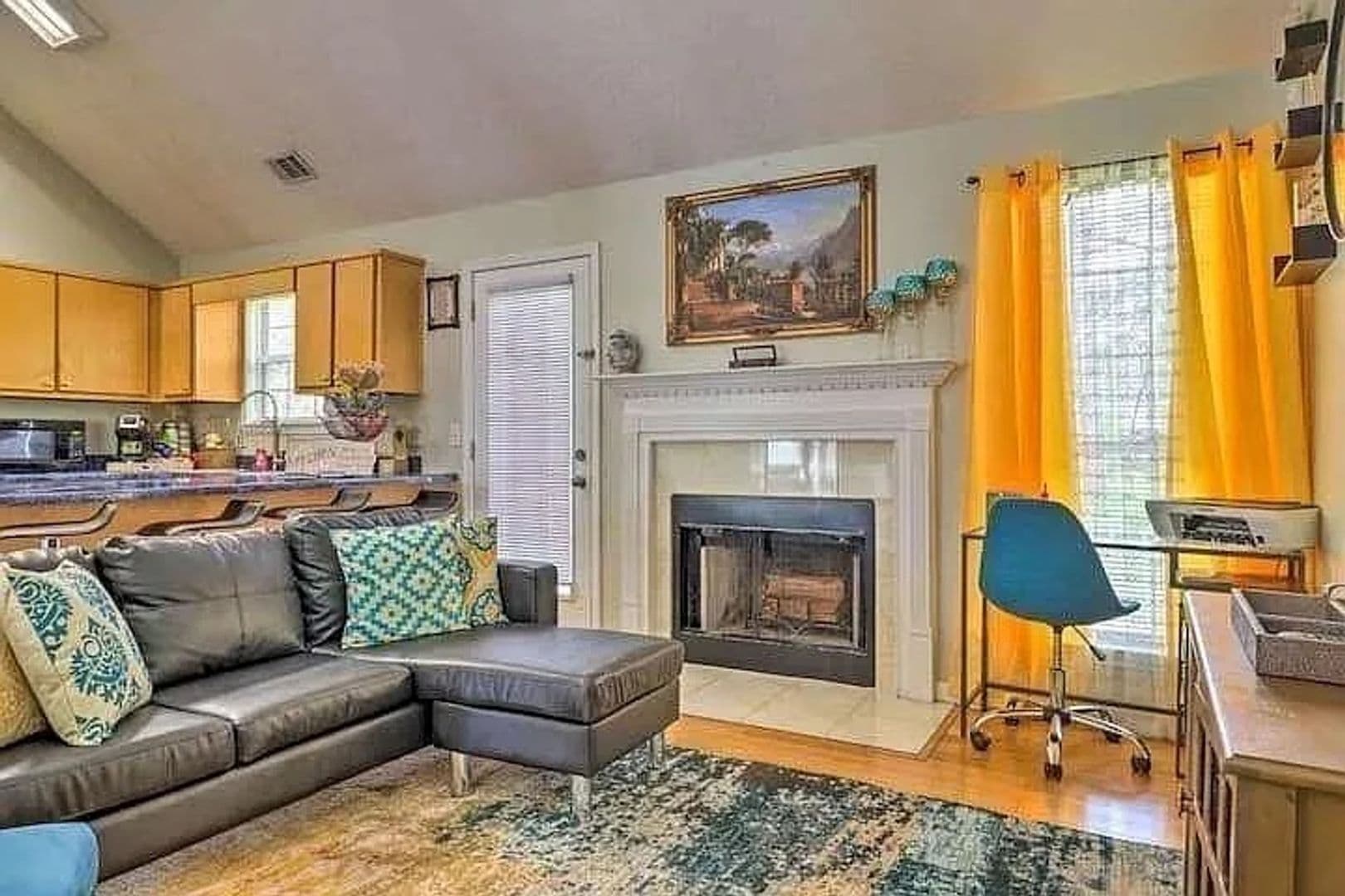 Hapeville House: 483 Oak Dr
