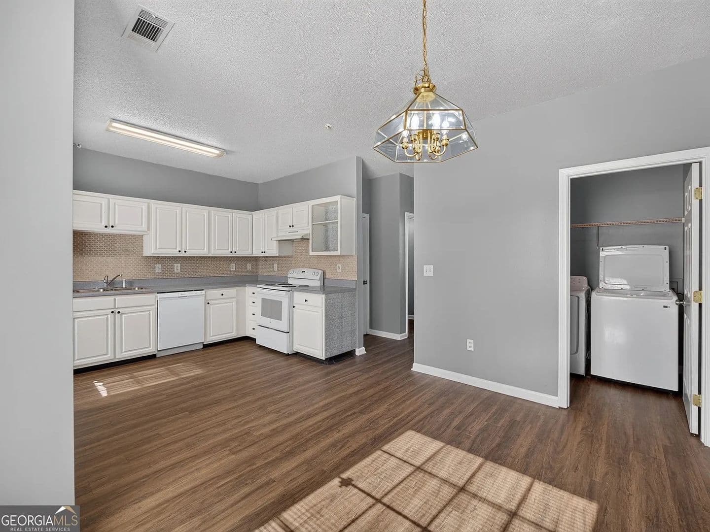 Conyers House: 211 Odyssey Turn NW
