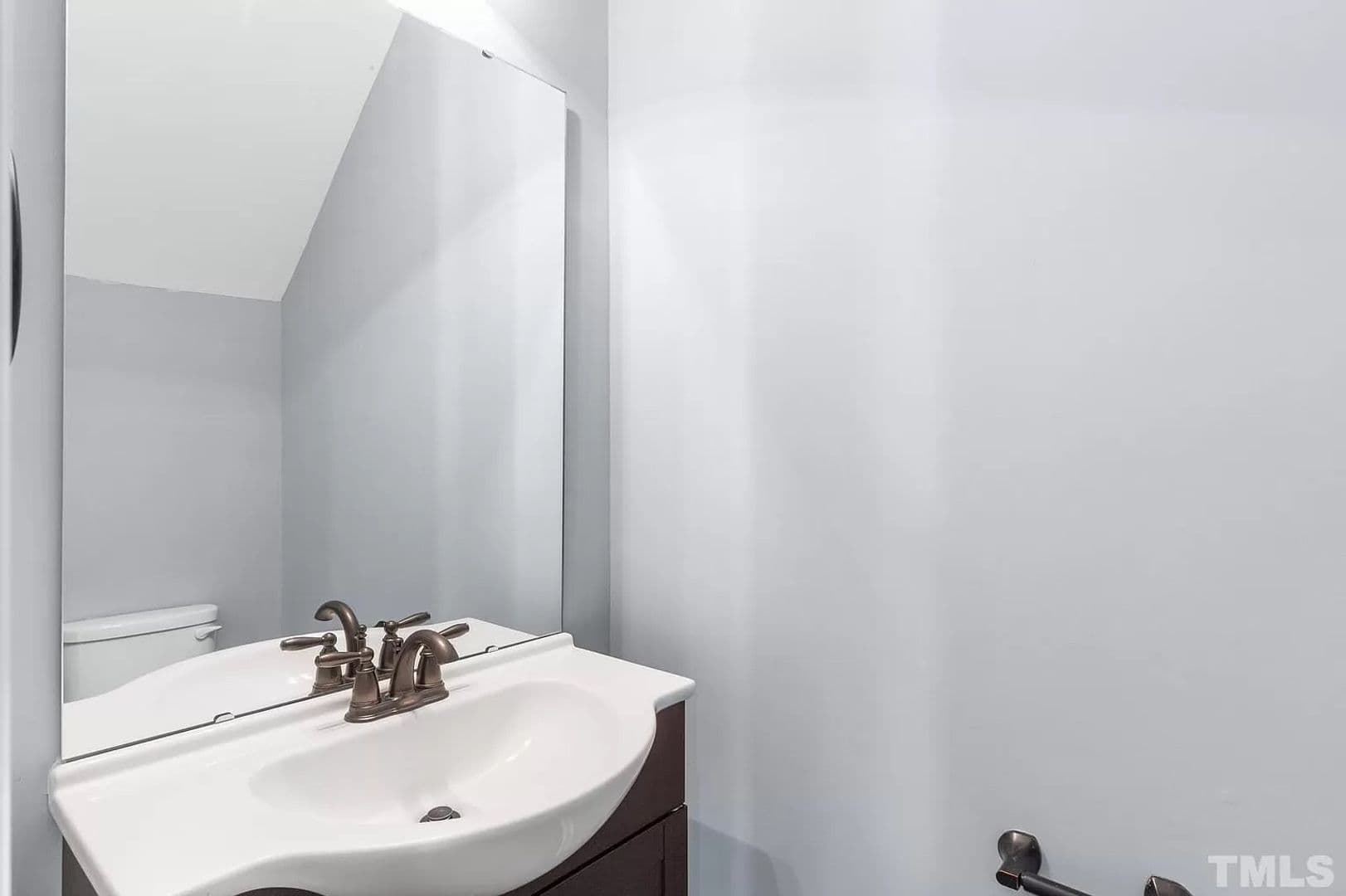 Raleigh House: 129 #102 Pineland Cir
