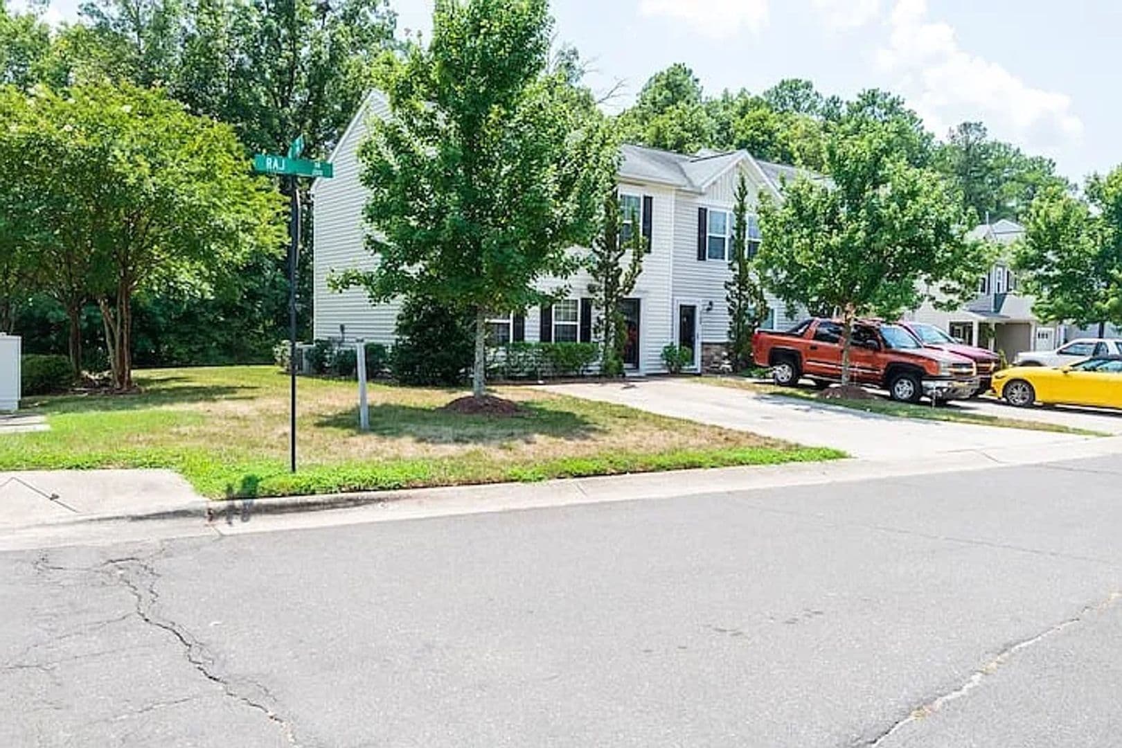 Durham House: 2110 Raj Dr