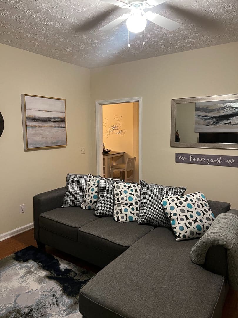 Sugar Hill House: 4030 Hill Station Ct