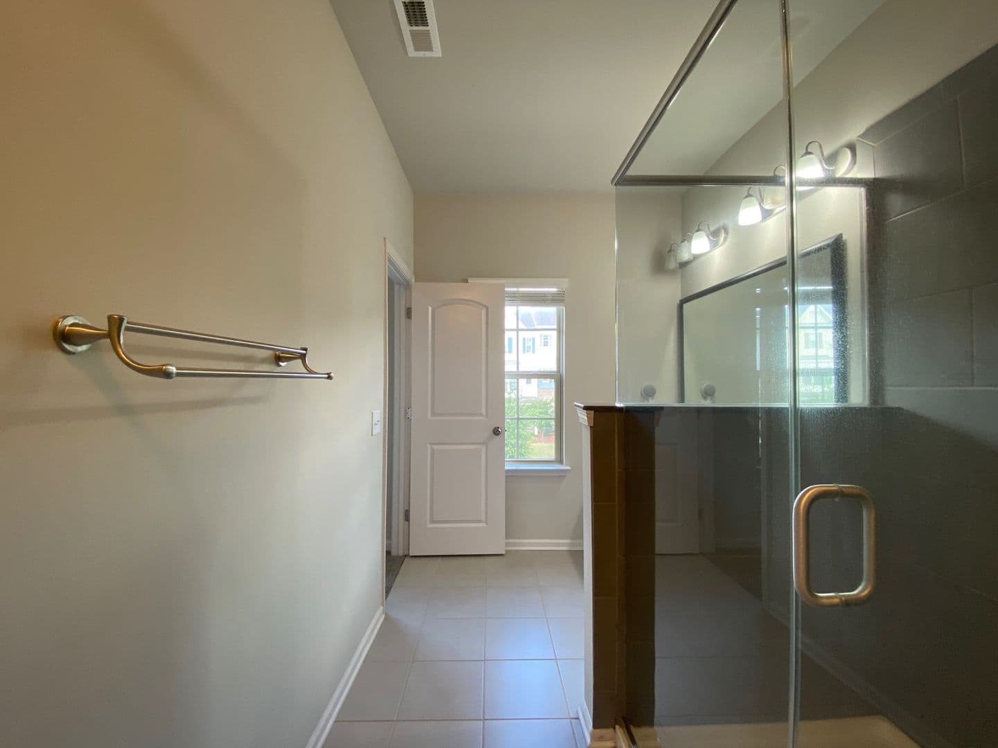 Charlotte House: 9436 Ainslie Downs St