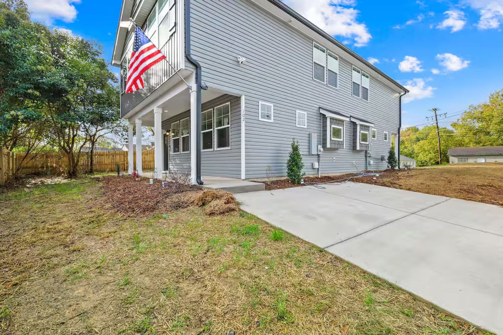 Clover House: 102 Mobley St