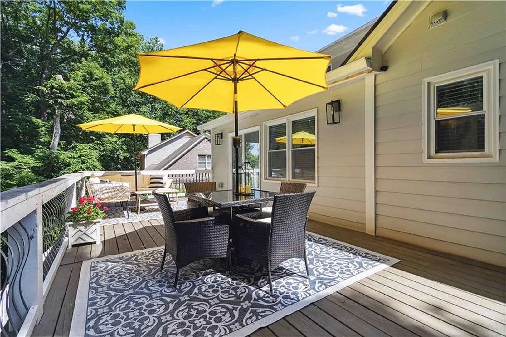 Duluth House: 4909 Glenwhite Dr