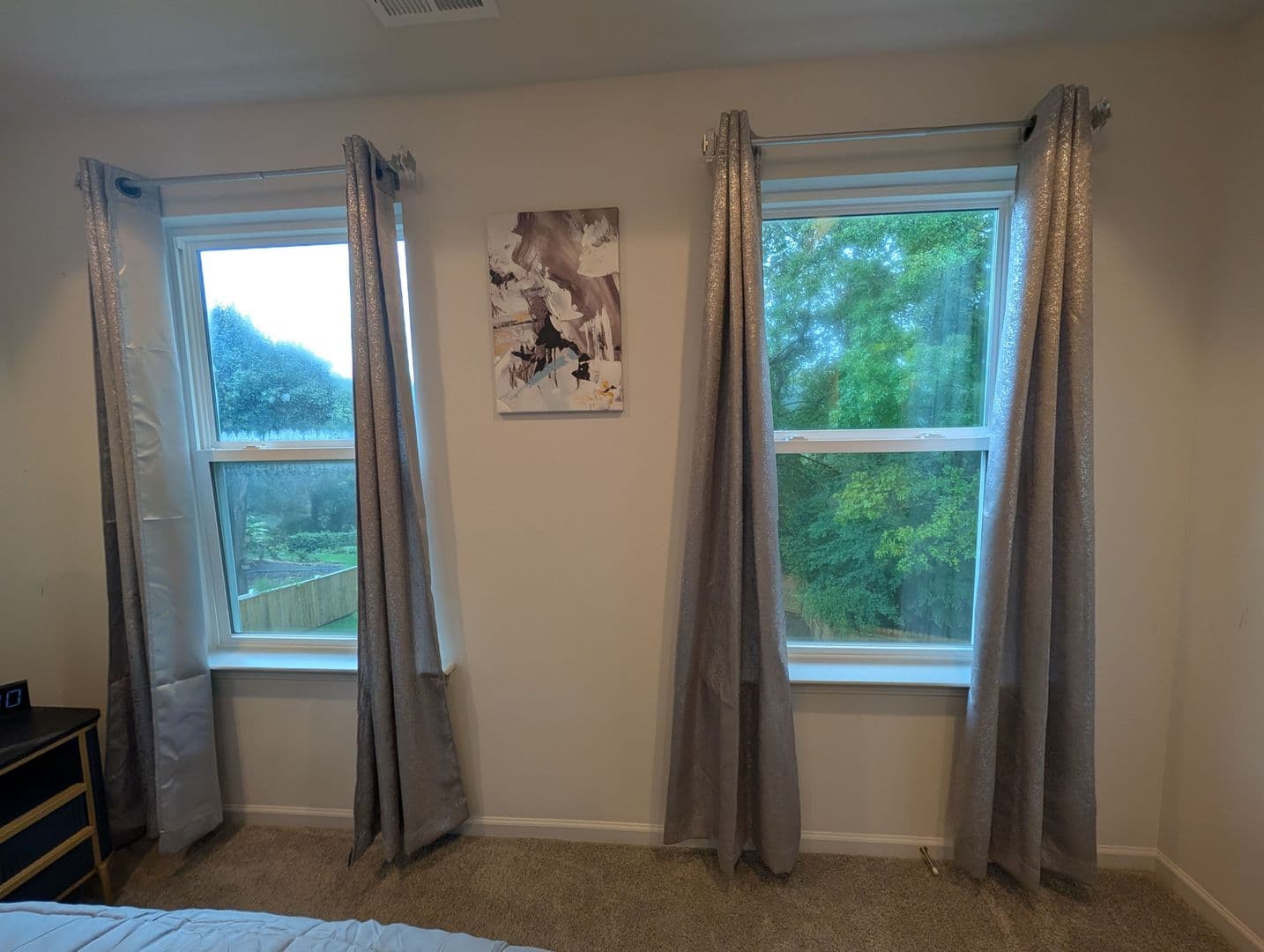 Charlotte House: 6043 Sullins Rd