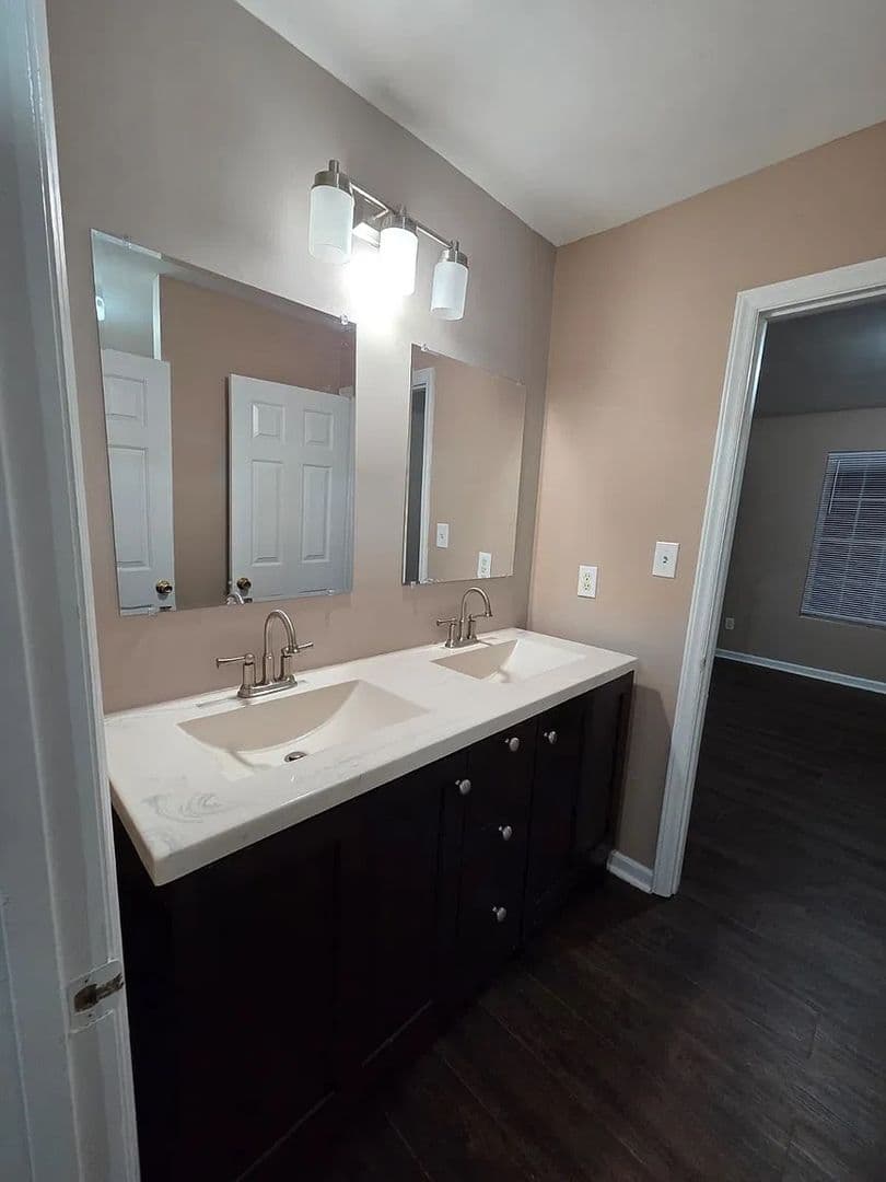 Raleigh House: 4337 Haverty Dr