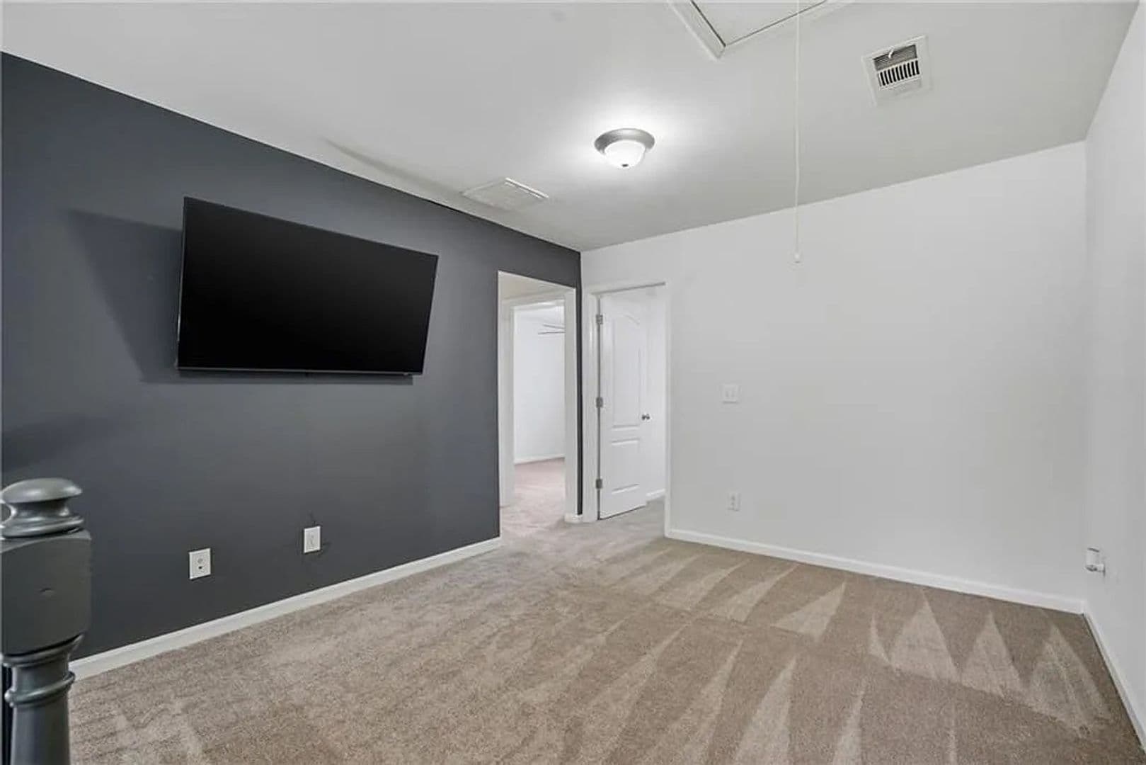Lilburn House: 1697 Paxton Dr SW