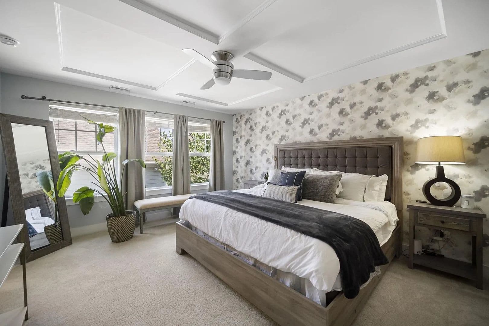 Charlotte House: 2435 Double Oaks Rd
