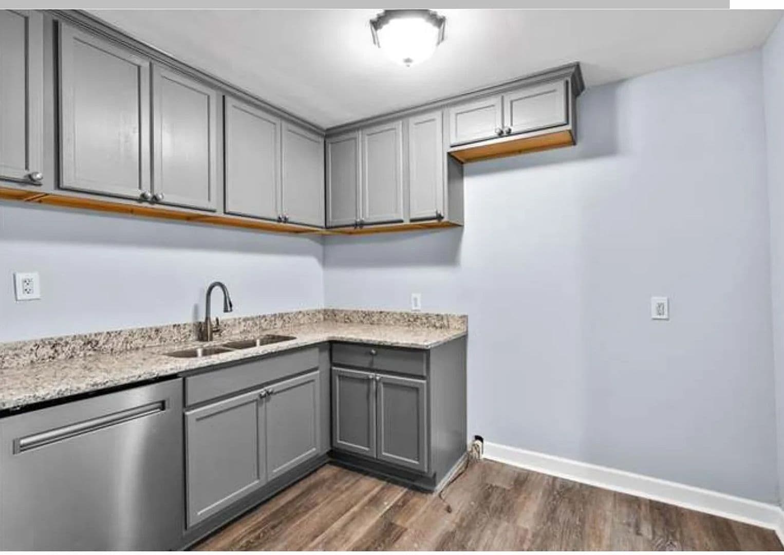 Atlanta House: 2322 Ewing St SW