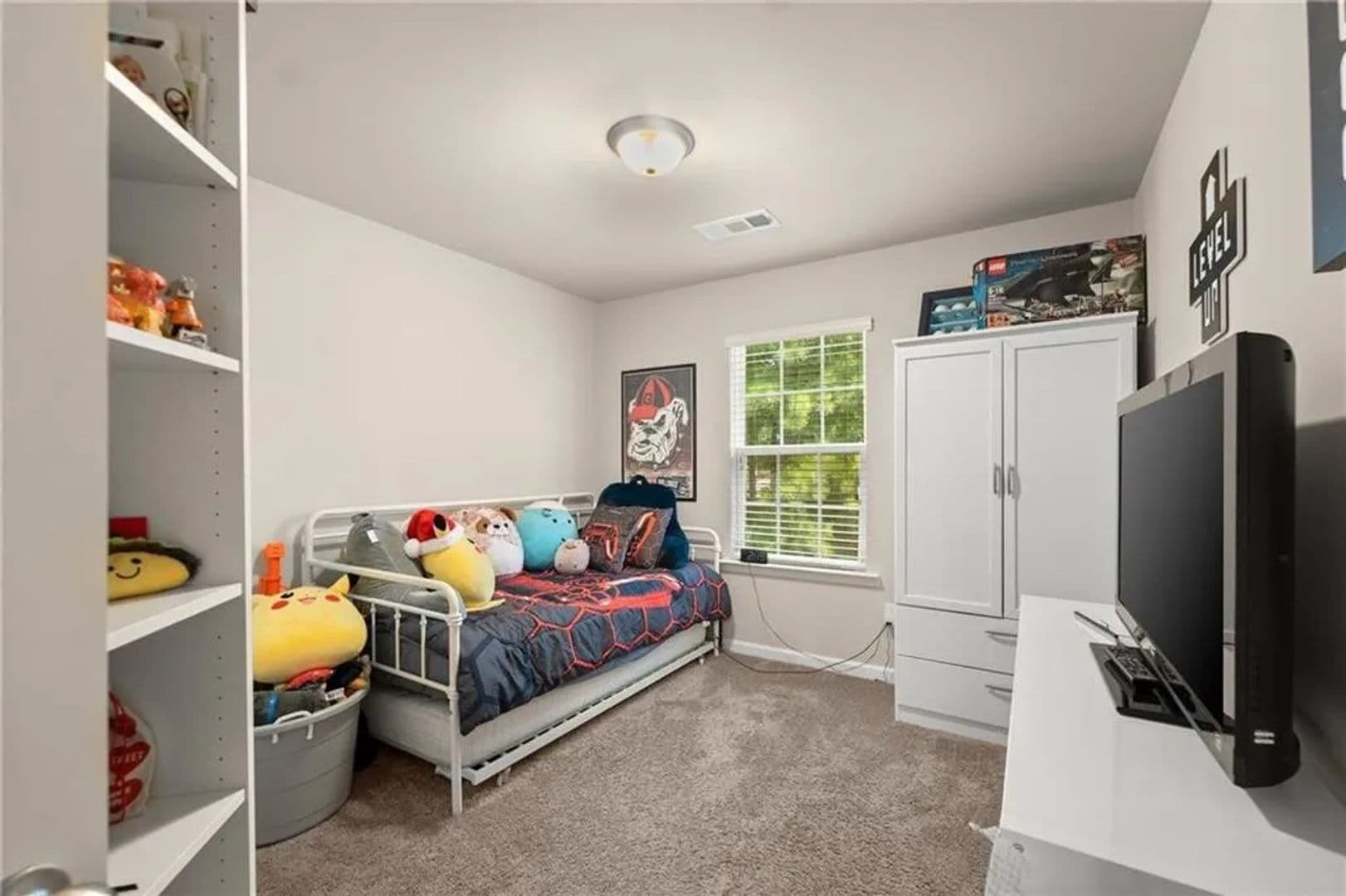 Buford House: 4202 Chatham Ridge Dr